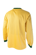 Load image into Gallery viewer, Retro Socceroos 1980 Jersey (7KIM12A2Z)
